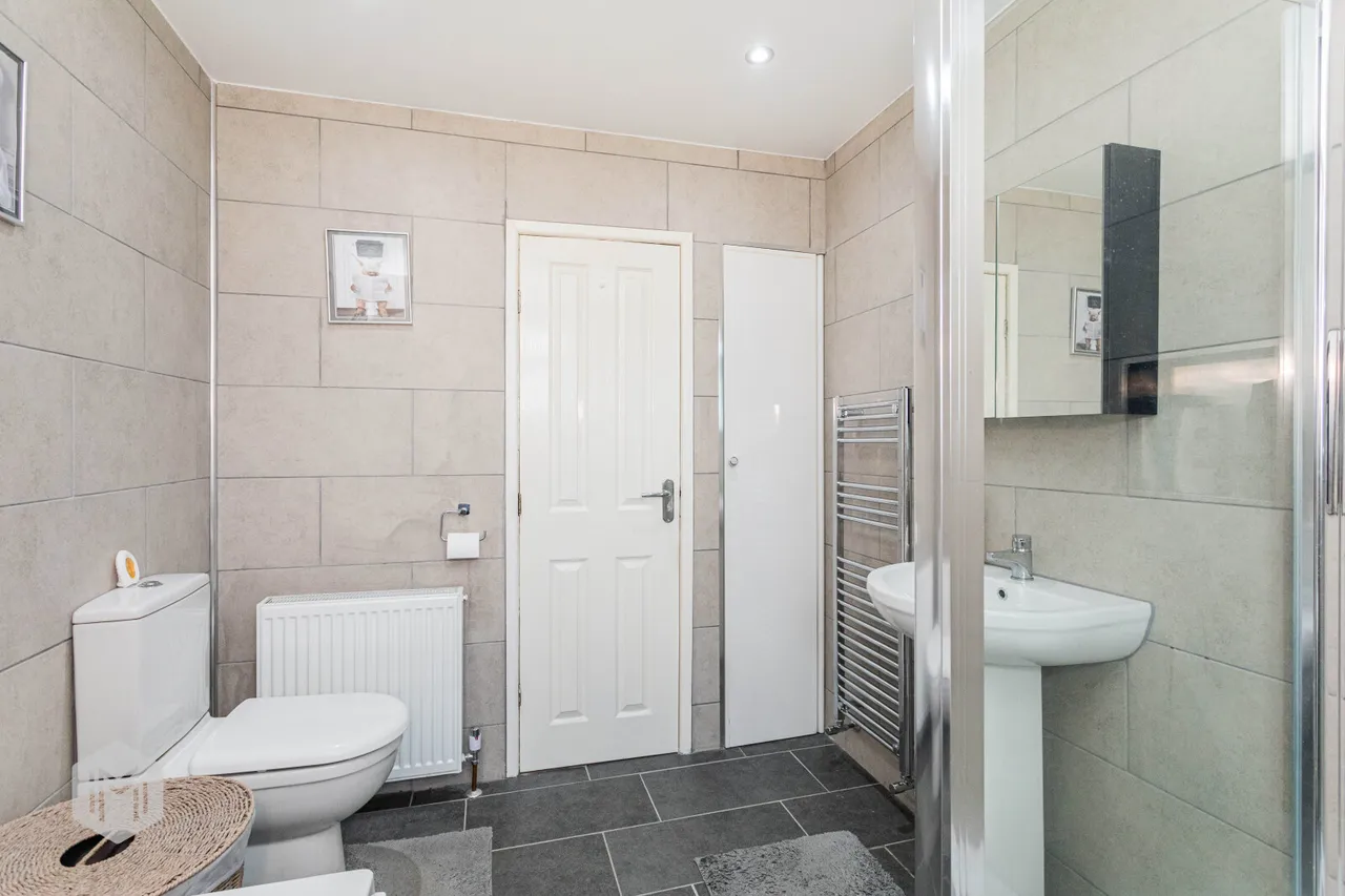 Sharples Avenue, Bolton, BL1 7HE, photo 19
