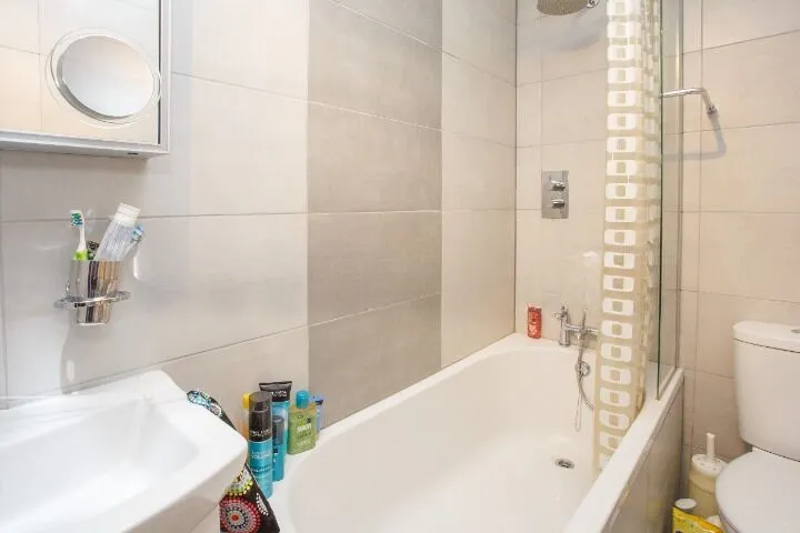 Wyke Road, Raynes Park, SW20, photo 8
