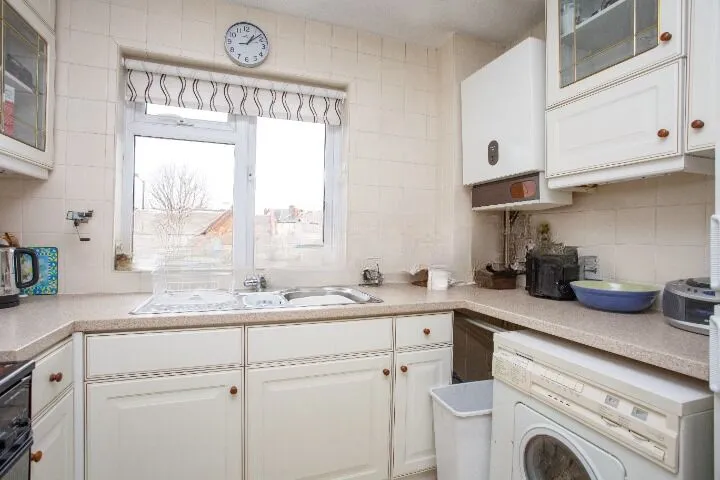 Wyke Road, Raynes Park, SW20, photo 4