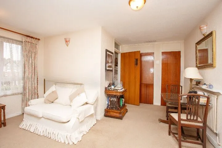 Wyke Road, Raynes Park, SW20, photo 7