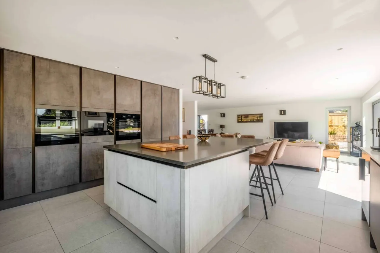 Otham Lane, Bearsted, Maidstone, Kent, ME15 8SJ, photo 4