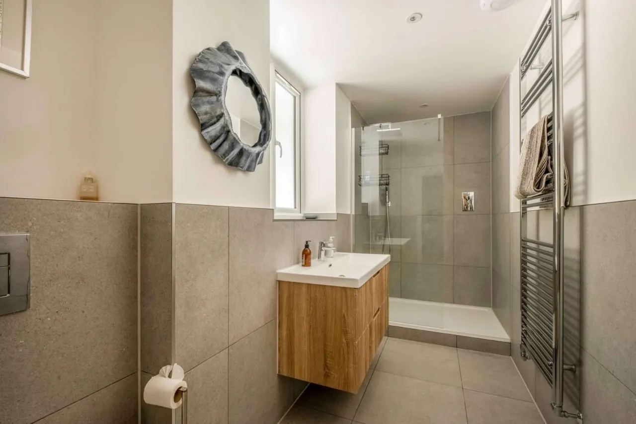 Otham Lane, Bearsted, Maidstone, Kent, ME15 8SJ, photo 7