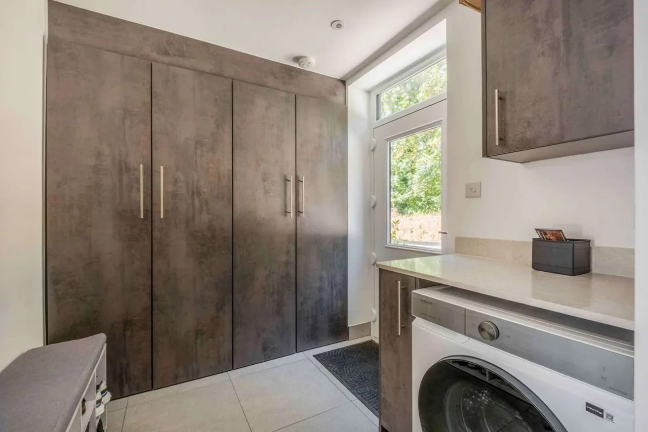 Otham Lane, Bearsted, Maidstone, Kent, ME15 8SJ, photo 8