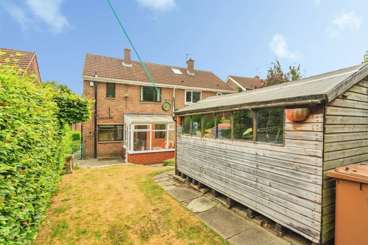 Wharncliffe Road, Wakefield, WF2, photo 13