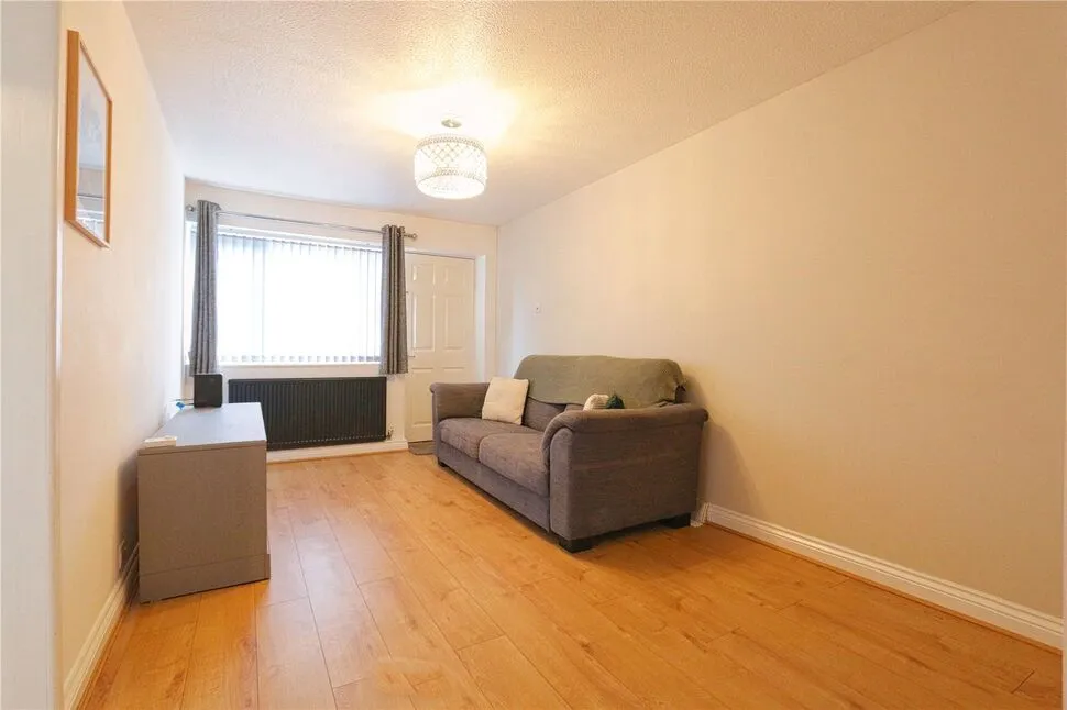 Broadhurst, Denton, M34, photo 3
