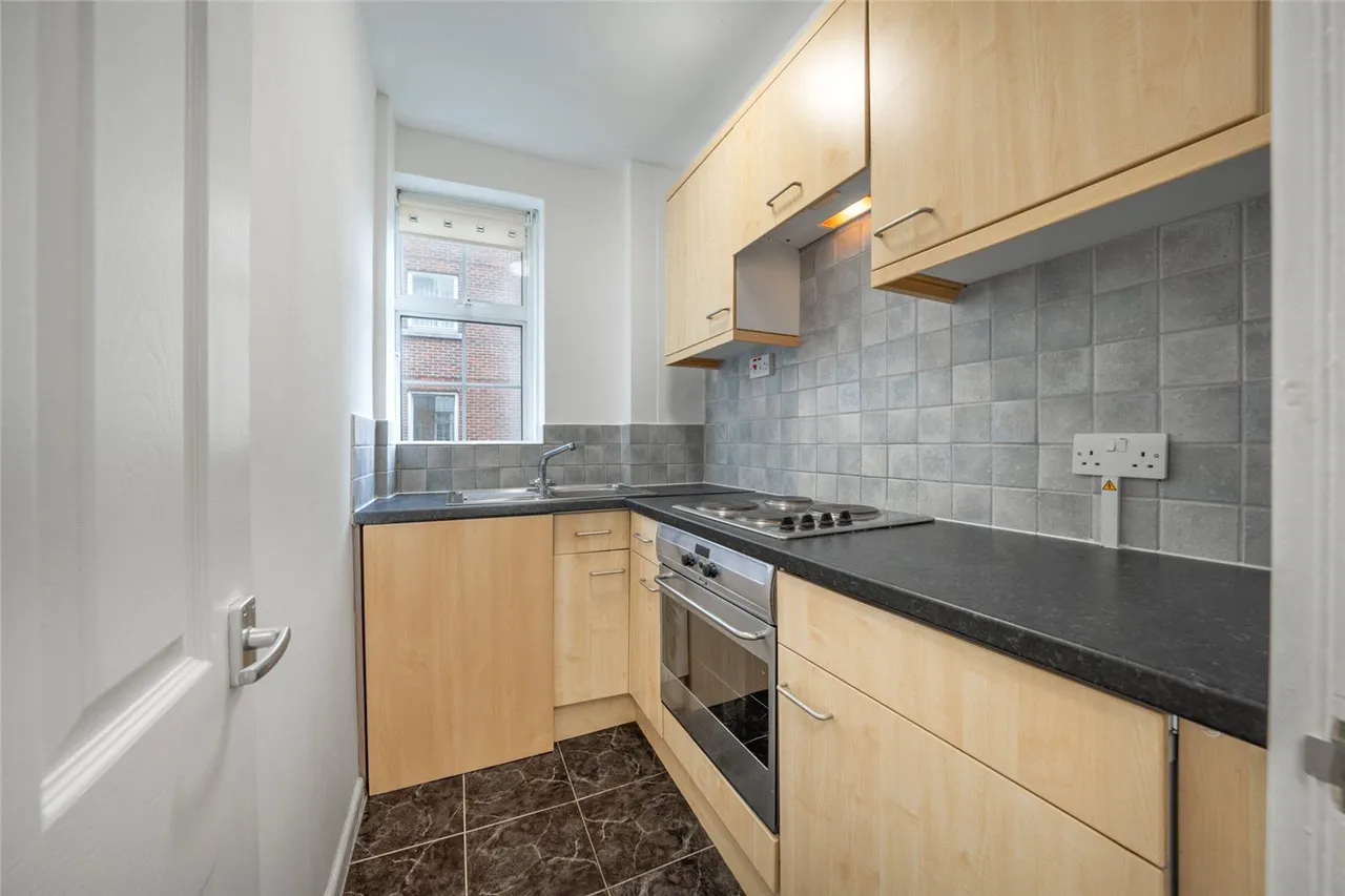 Langford Court, Abbey Road, St John's Wood, London, NW8, photo 6