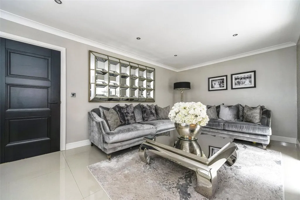 Colonel Drive, Liverpool, L12, photo 12