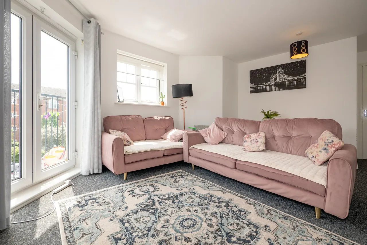 Larch Gardens, Manchester, Cheetham Hill, M8, photo 4
