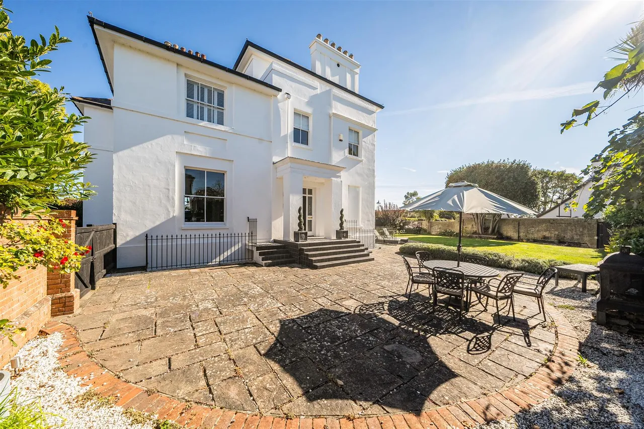 Wakefield Place, Alverstoke, photo 21
