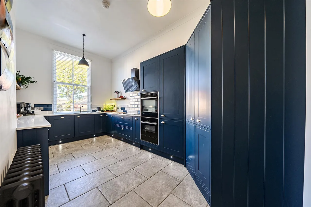Wakefield Place, Alverstoke, photo 5