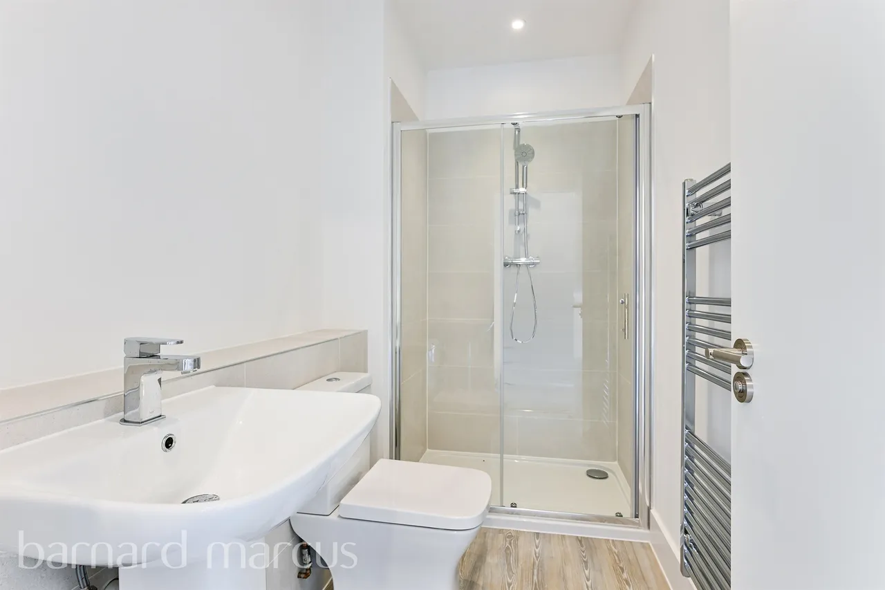 Beatrice Square, Tadworth, KT20, photo 14