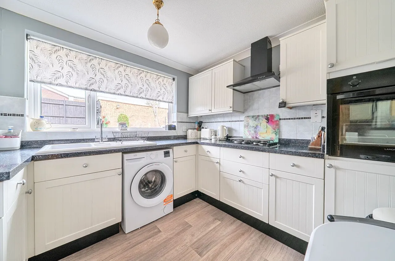 Melrose Avenue, Warminster, BA12, photo 5
