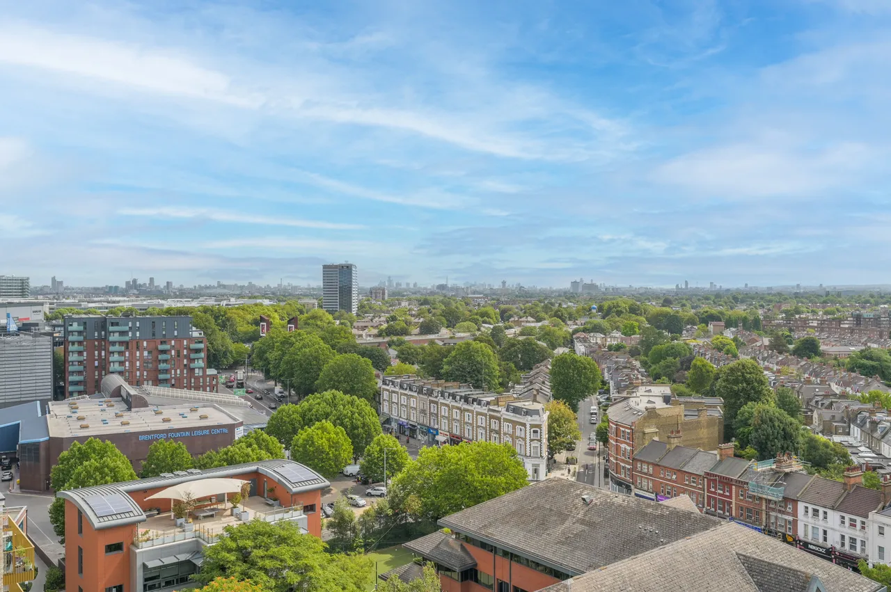 Brentford, TW8, photo 47