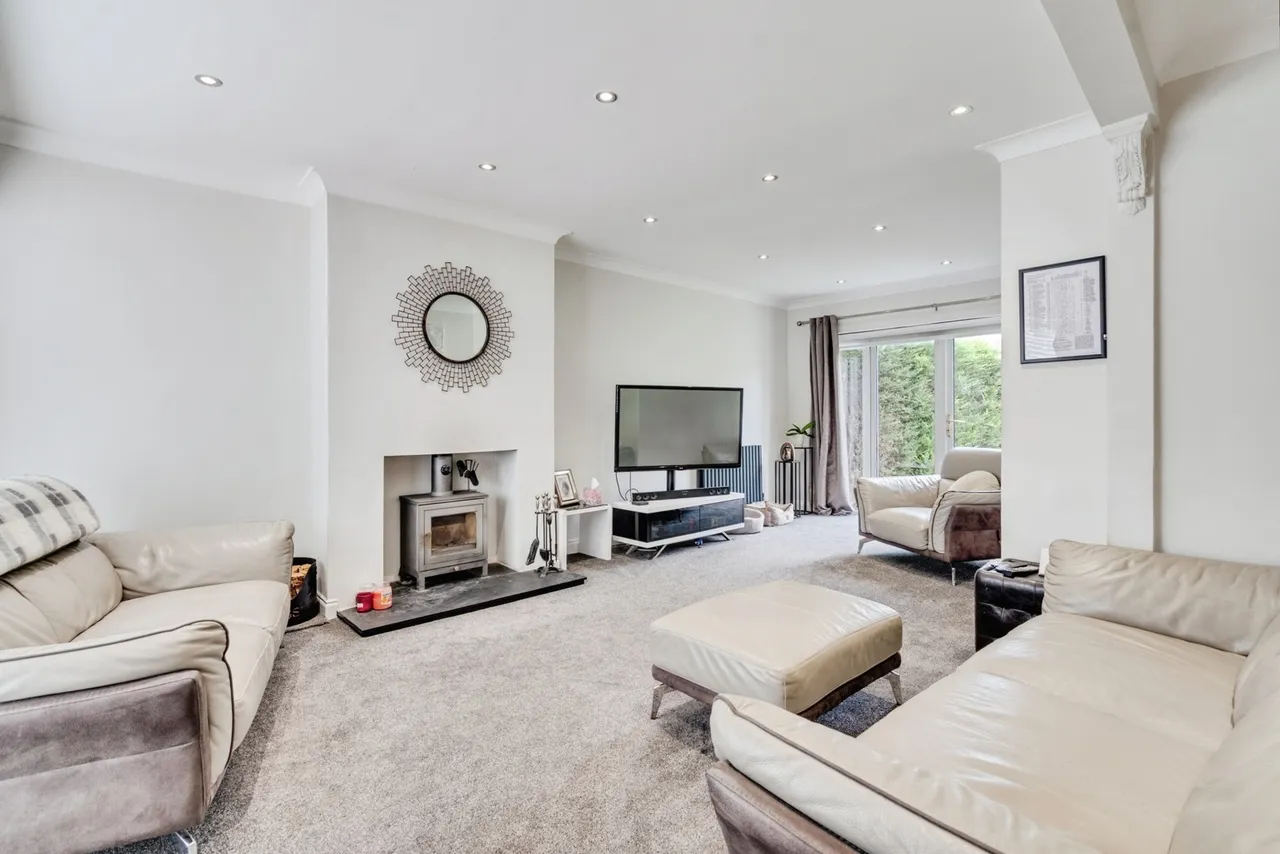 Malvern Avenue, Atherton, M46, photo 2