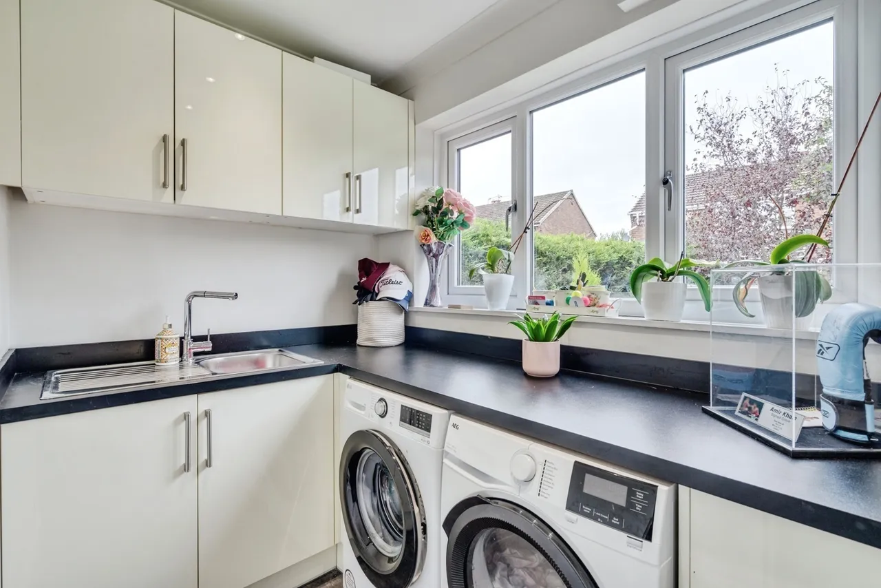 Malvern Avenue, Atherton, M46, photo 8