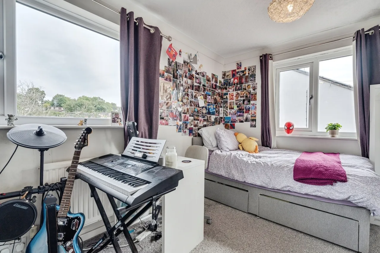 Malvern Avenue, Atherton, M46, photo 16