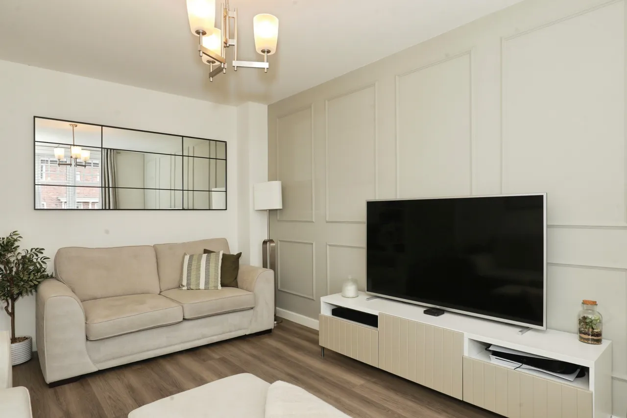 Mandarin Place, Crewe, photo 3