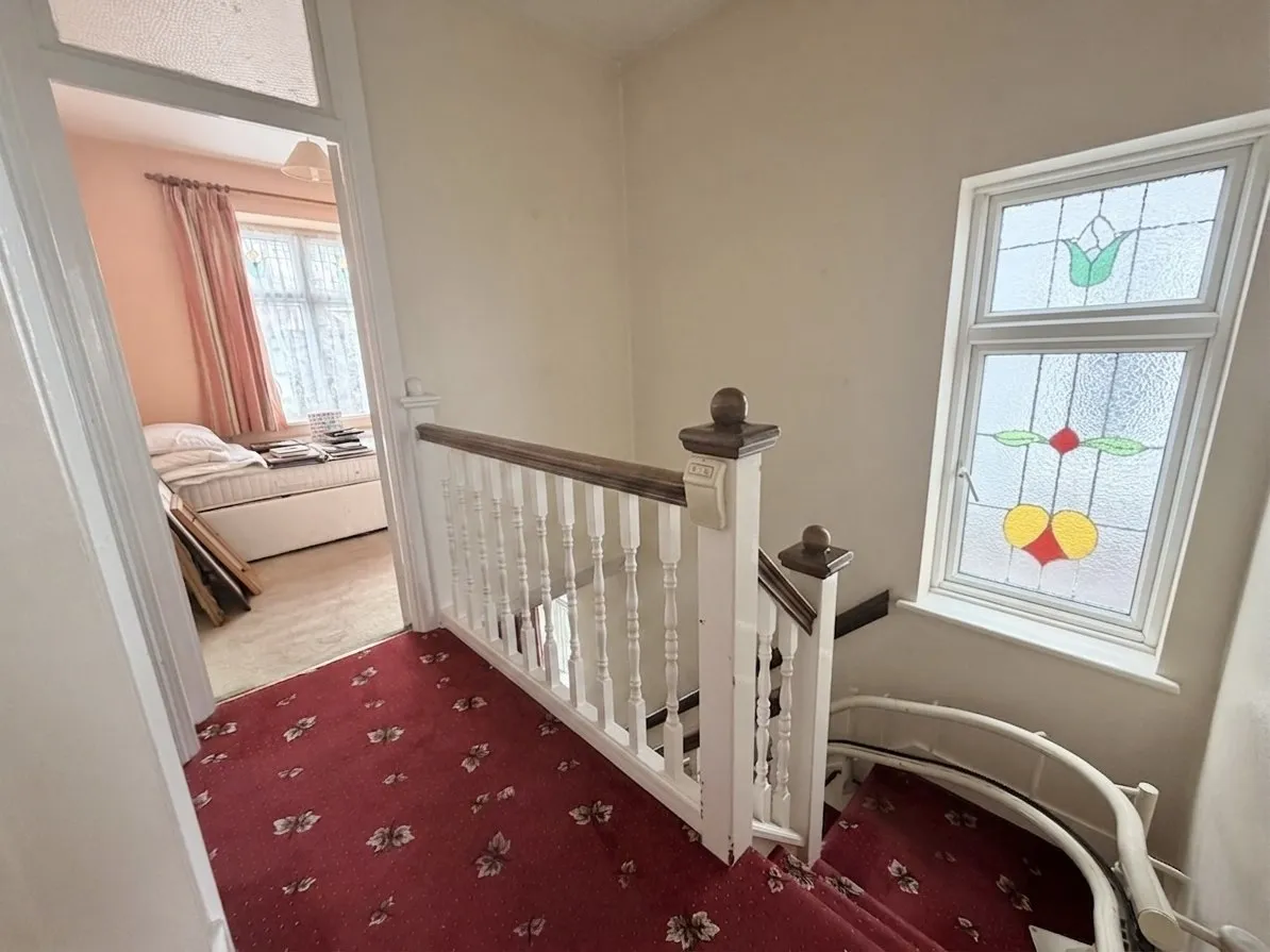 Galsworthy Avenue, Romford, Essex RM6 4PX, photo 7