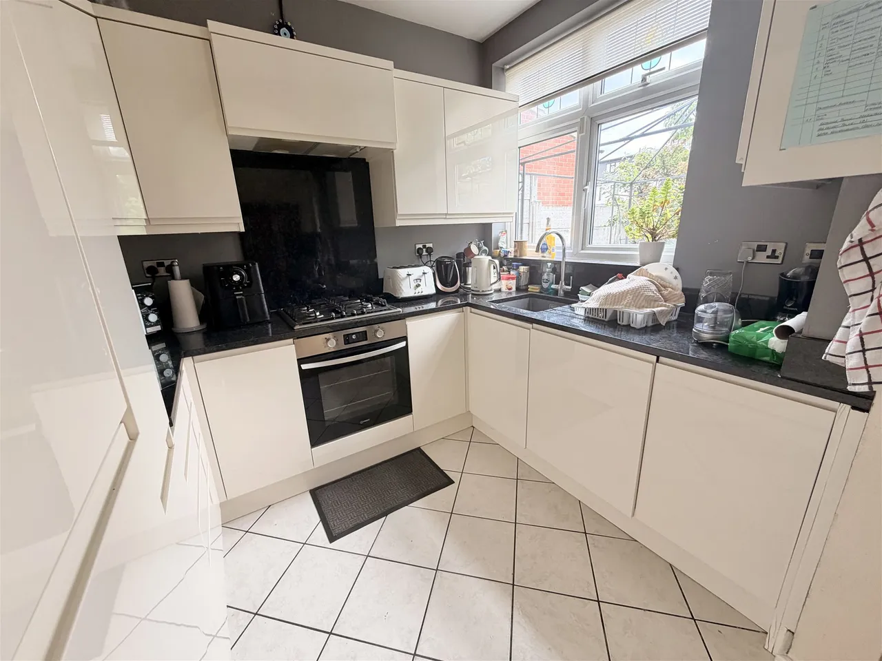 Galsworthy Avenue, Romford, Essex RM6 4PX, photo 6