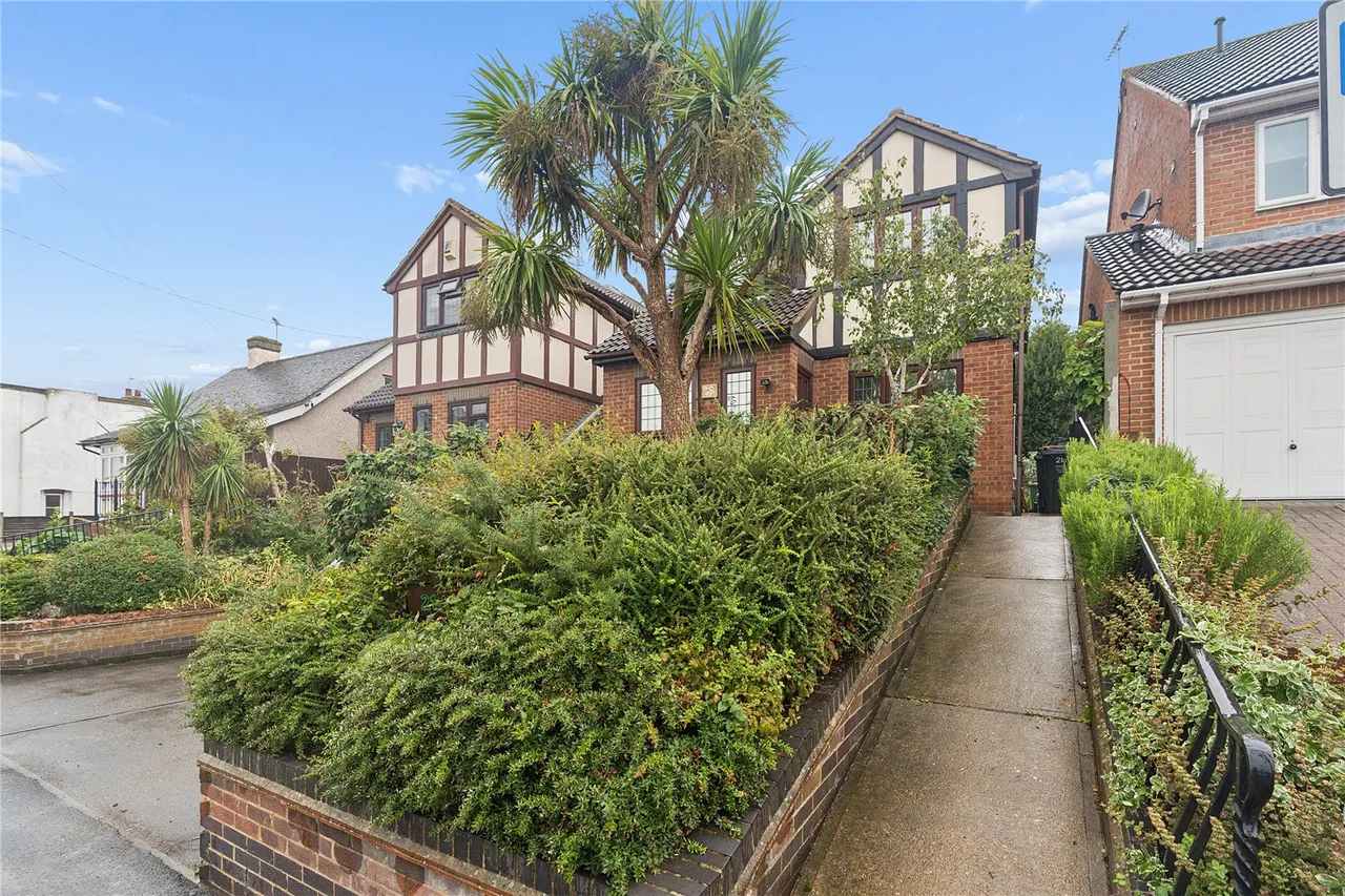 Swan Lane, Wickford, Essex, SS11, photo 17