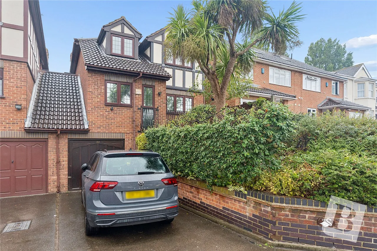 Swan Lane, Wickford, Essex, SS11, photo 18