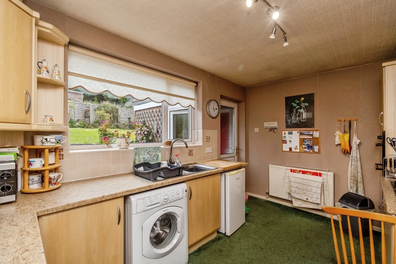 Kingfisher Drive, Hednesford, Cannock, WS12, photo 9
