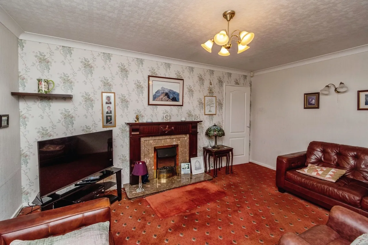 Kingfisher Drive, Hednesford, Cannock, WS12, photo 4