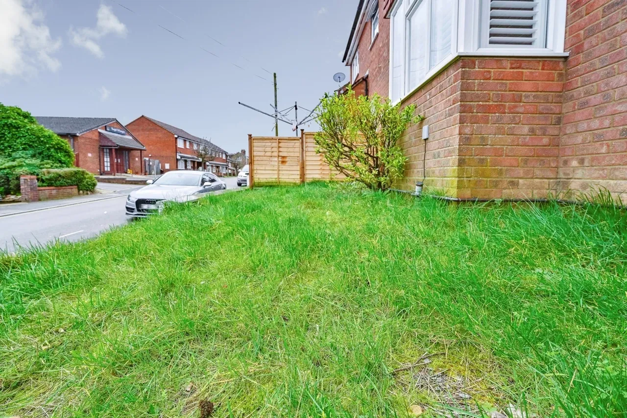 Mount Pleasant Road, Luton, Bedfordshire, LU3, photo 12