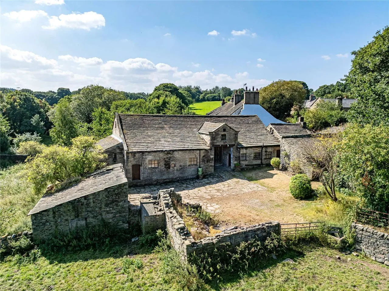 Heaton Royds Estate, Shay Lane, Bradford, West Yorkshire, BD9 6SH, photo 2