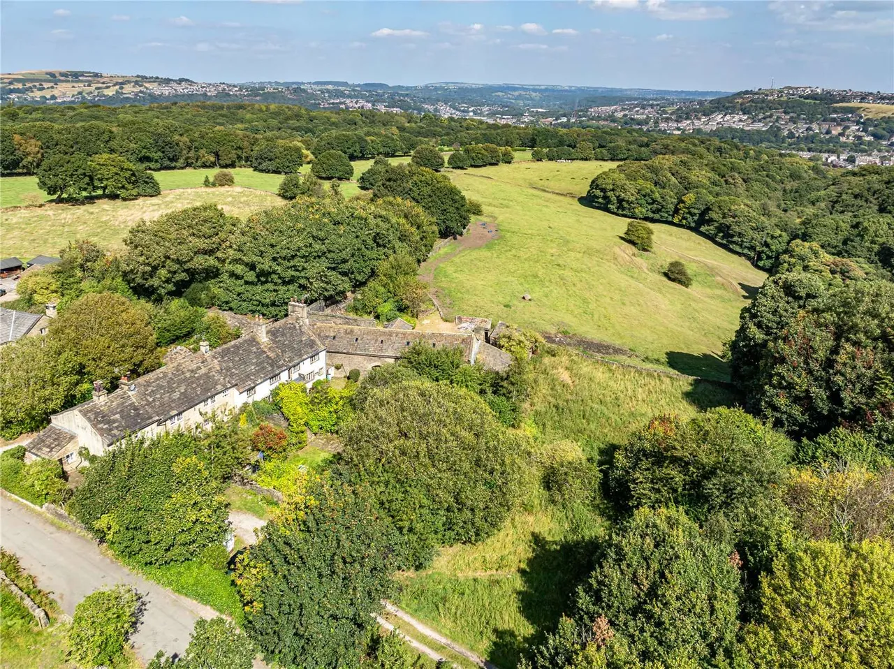 Heaton Royds Estate, Shay Lane, Bradford, West Yorkshire, BD9 6SH, photo 5