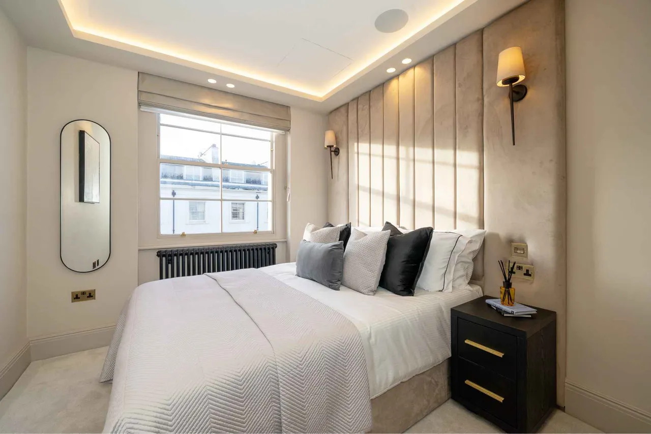 Gloucester Terrace, London, W2, photo 6
