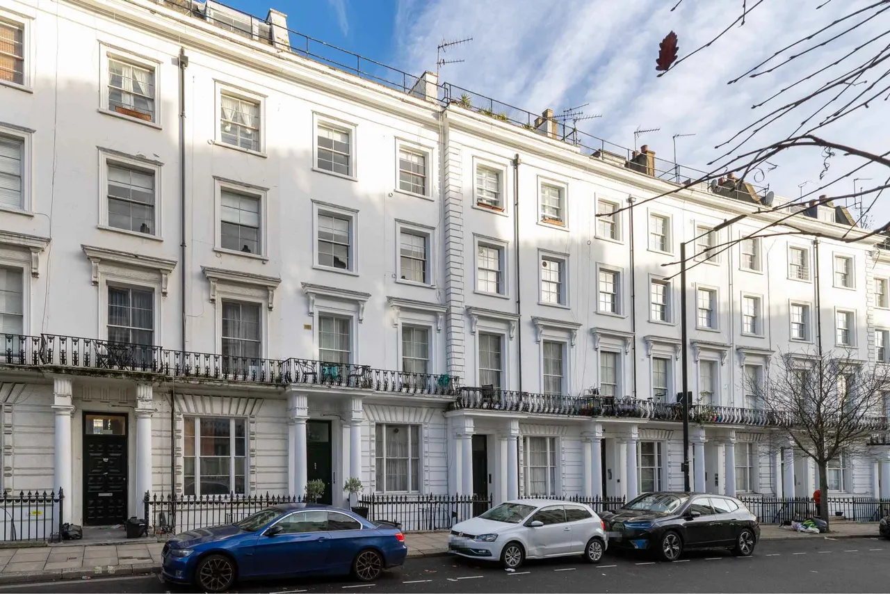 Gloucester Terrace, London, W2, photo 4
