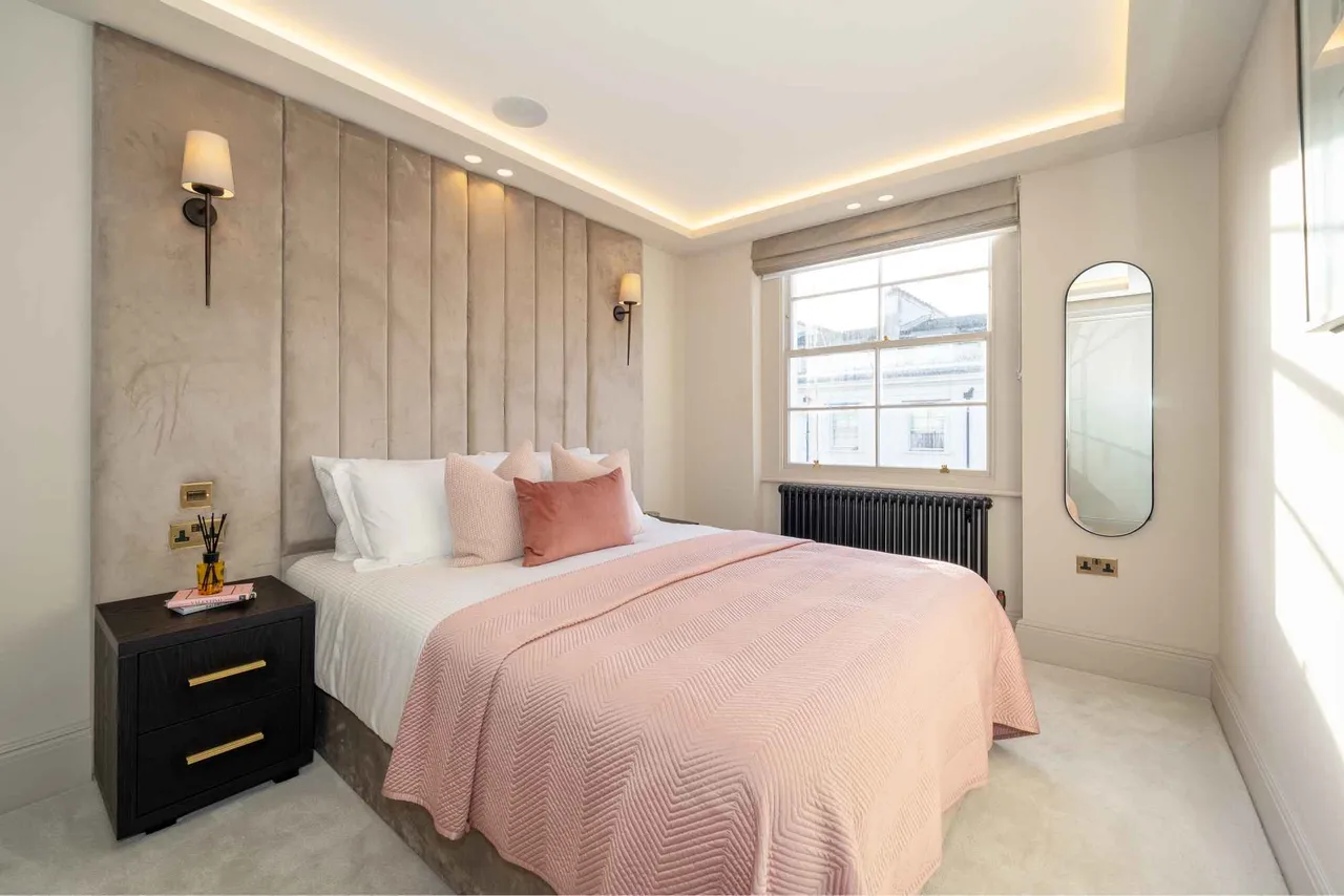 Gloucester Terrace, London, W2, photo 9
