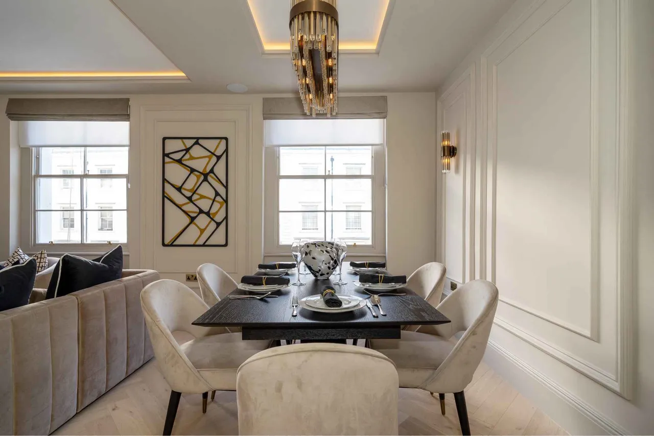 Gloucester Terrace, London, W2, photo 5