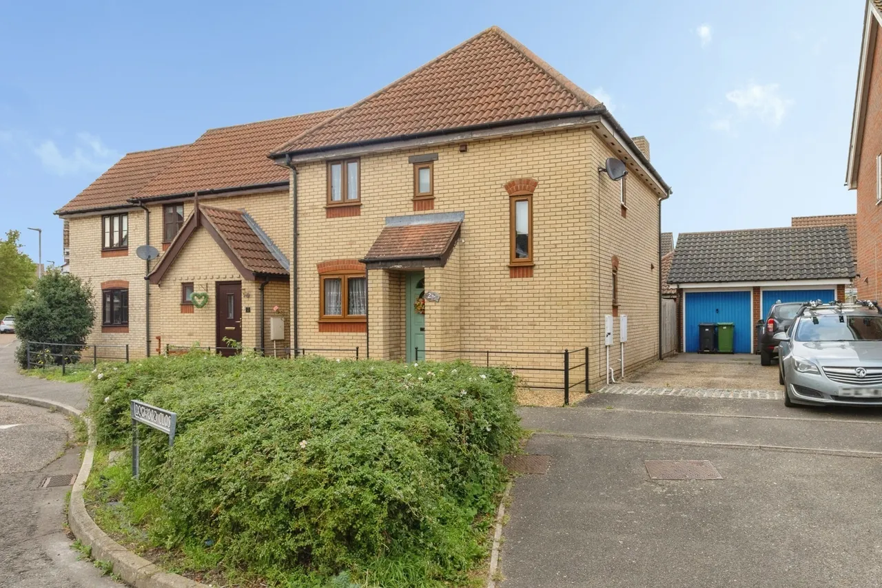 3 bed house for sale, Bramble Way, Wymondham, NR18