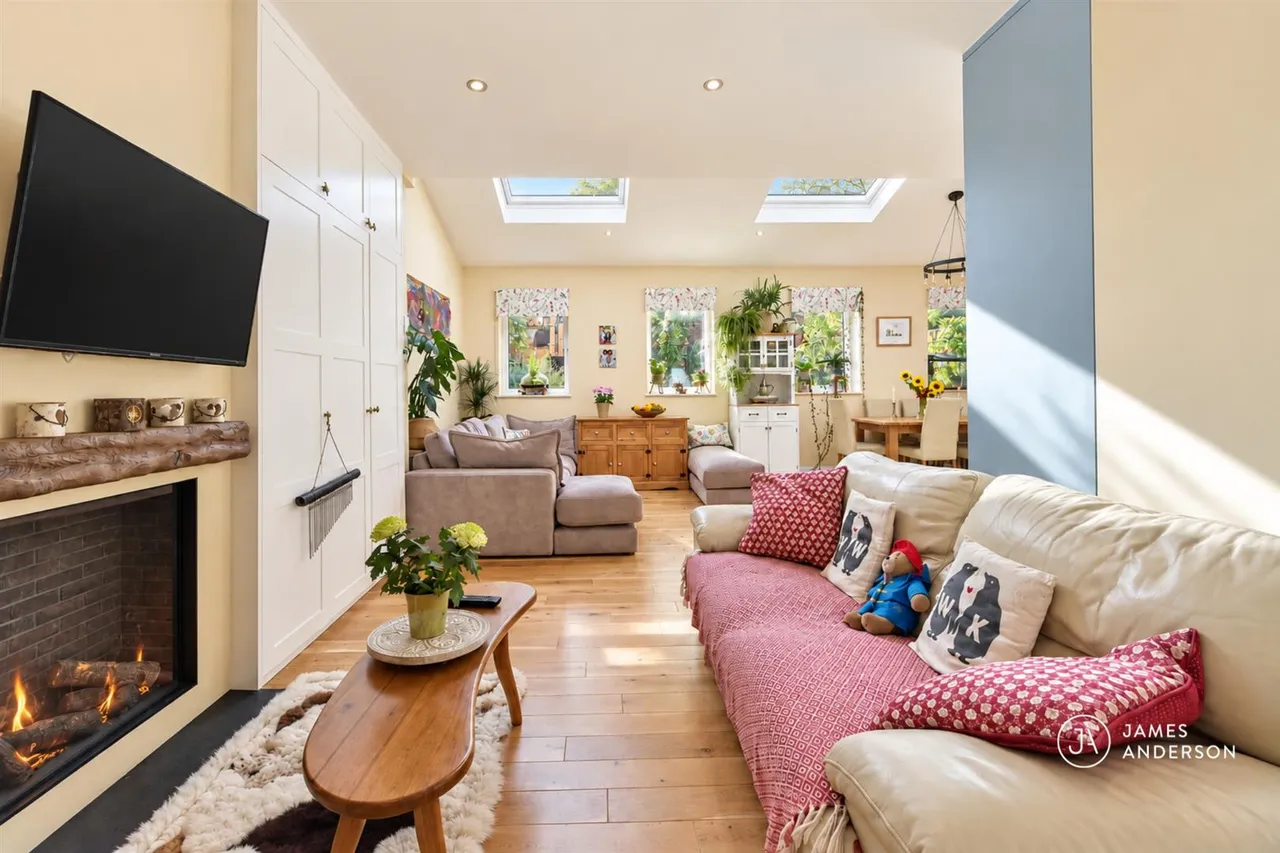 Greenstead Gardens, London, SW15, photo 3