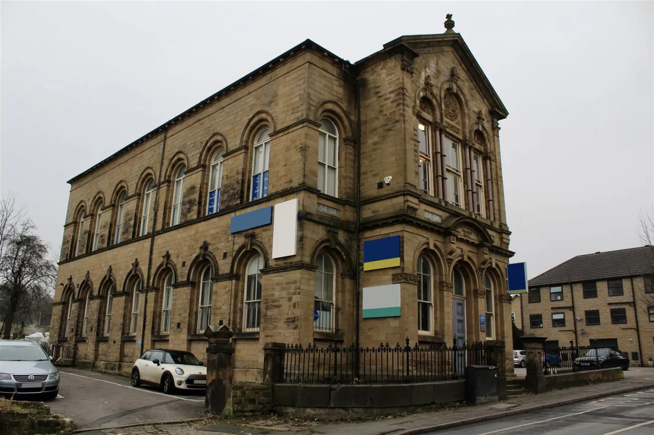 Blakeridge Lane, Batley, WF17, photo 6