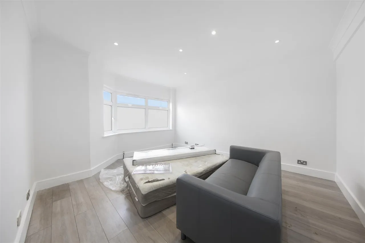 District Road, Wembley, HA0, photo 6