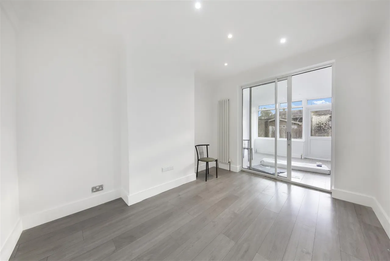 District Road, Wembley, HA0, photo 7