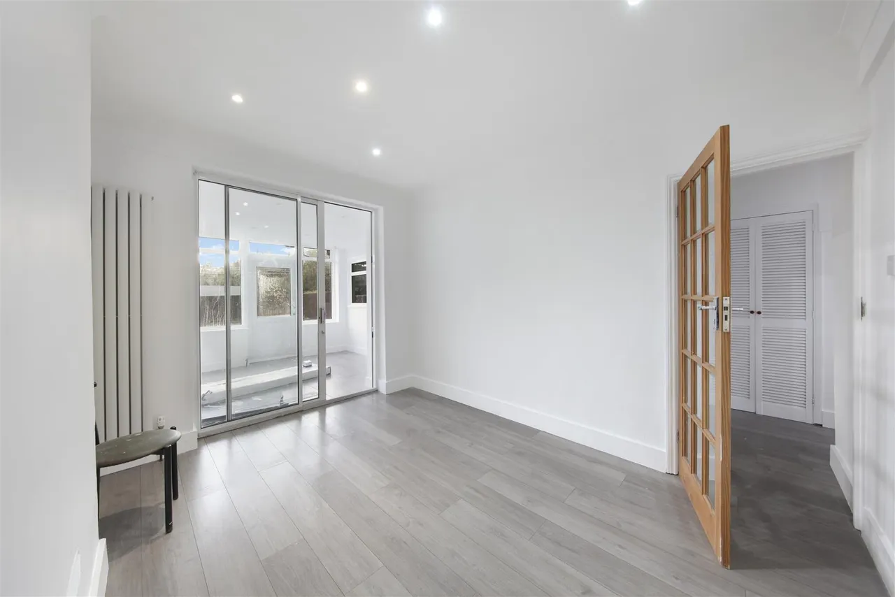 District Road, Wembley, HA0, photo 4