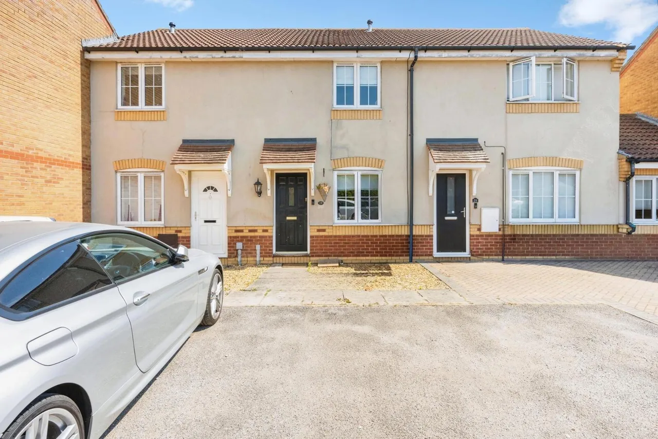 2 bed house for sale — Weavers Green, Sandy, Bedfordshire, SG19