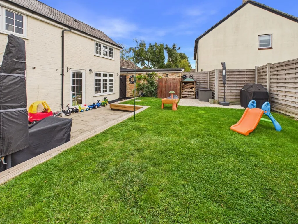 High Street, Hinxworth, SG7, photo 21