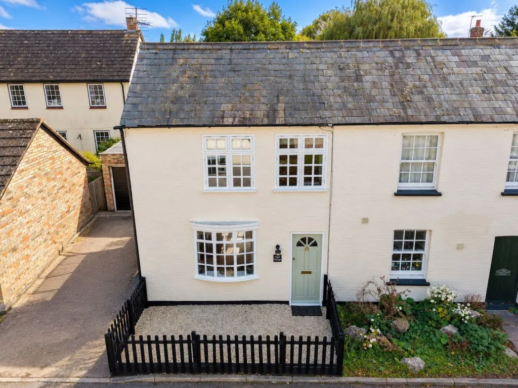 High Street, Hinxworth, SG7, photo 24