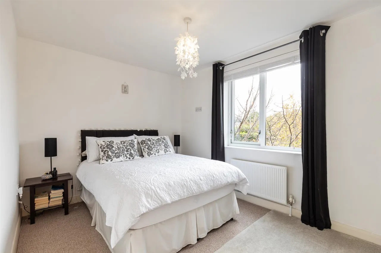 Mayfield Square, Blacks Road, BT10, photo 9
