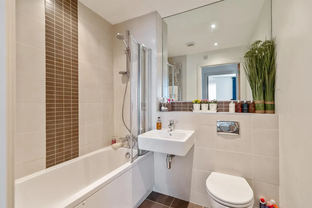 Mayfield Square, Blacks Road, BT10, photo 15