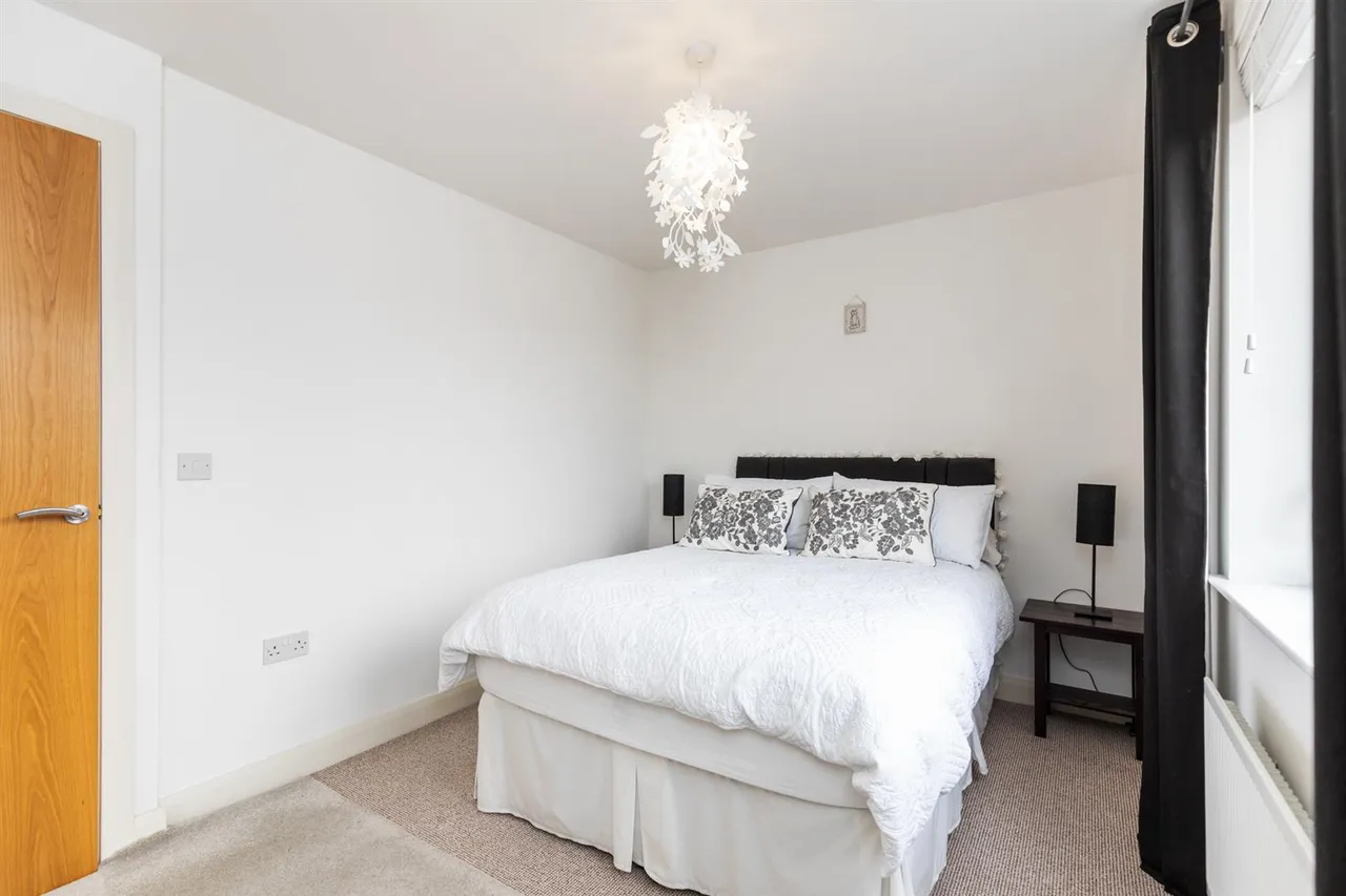 Mayfield Square, Blacks Road, BT10, photo 10