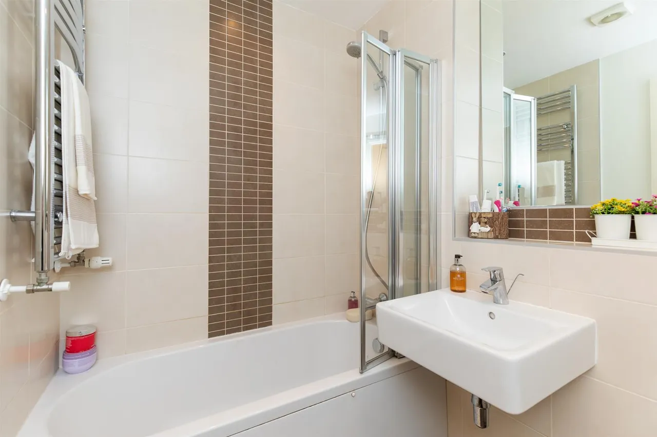Mayfield Square, Blacks Road, BT10, photo 16