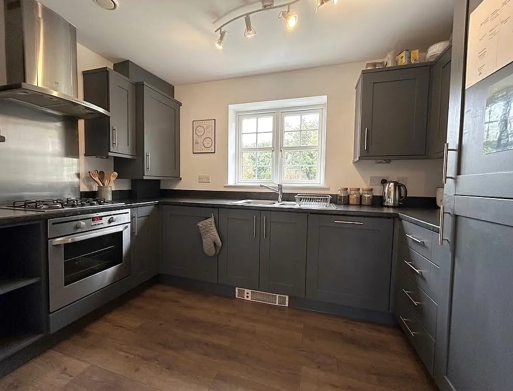 Bianca Court, Mill Hill, NW7, Marchant Close, Mill Hill, NW7, photo 3
