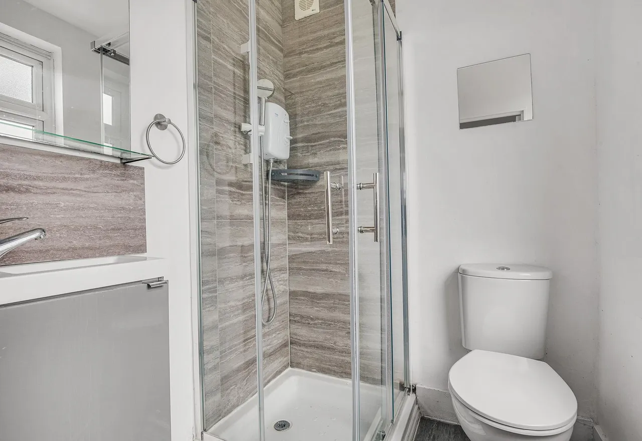 Garratt Road, Edgware, HA8, photo 8