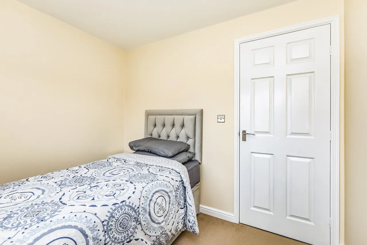 Cemetery Road, Langold, S81, photo 15
